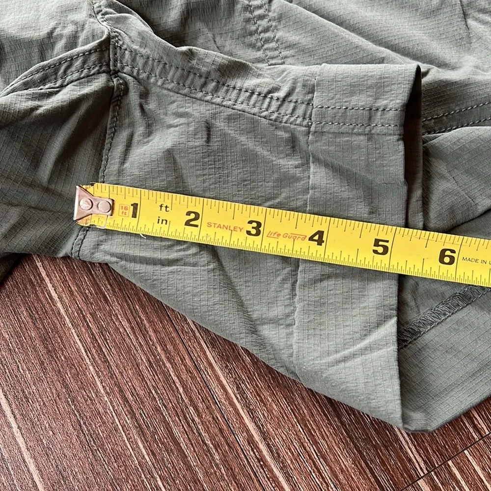 Athleta Green Cargo Shorts
